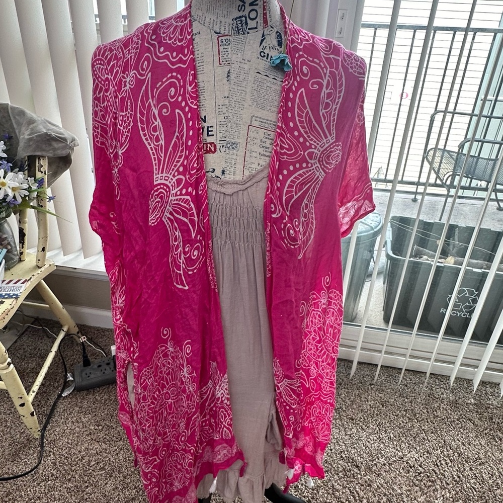 🦋-Beautiful Pink Woven Heart Kimono